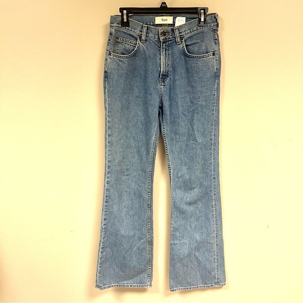 Gap flared light wash jeans  size 4 reg